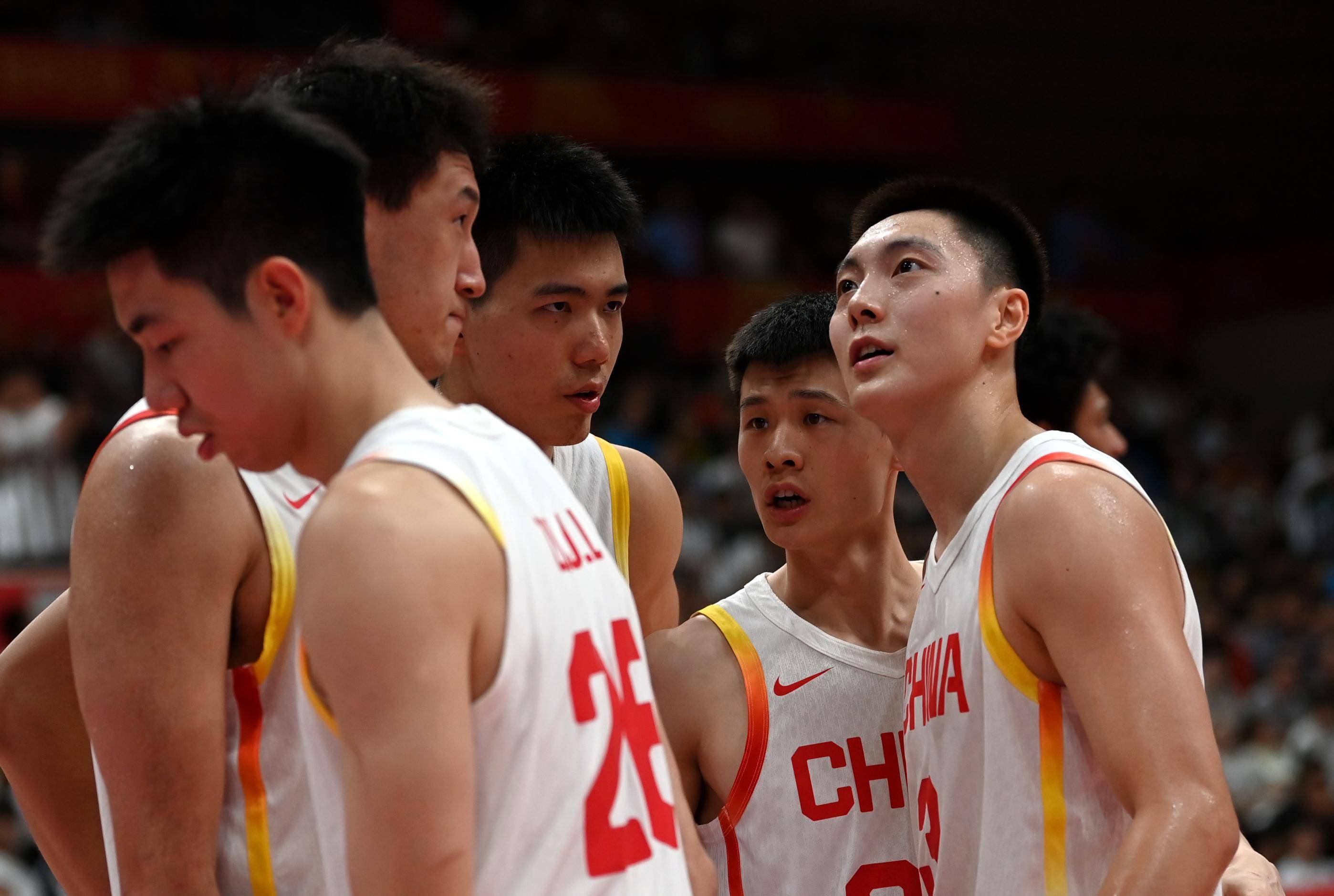 亚洲杯预选赛：中国男篮首战告捷