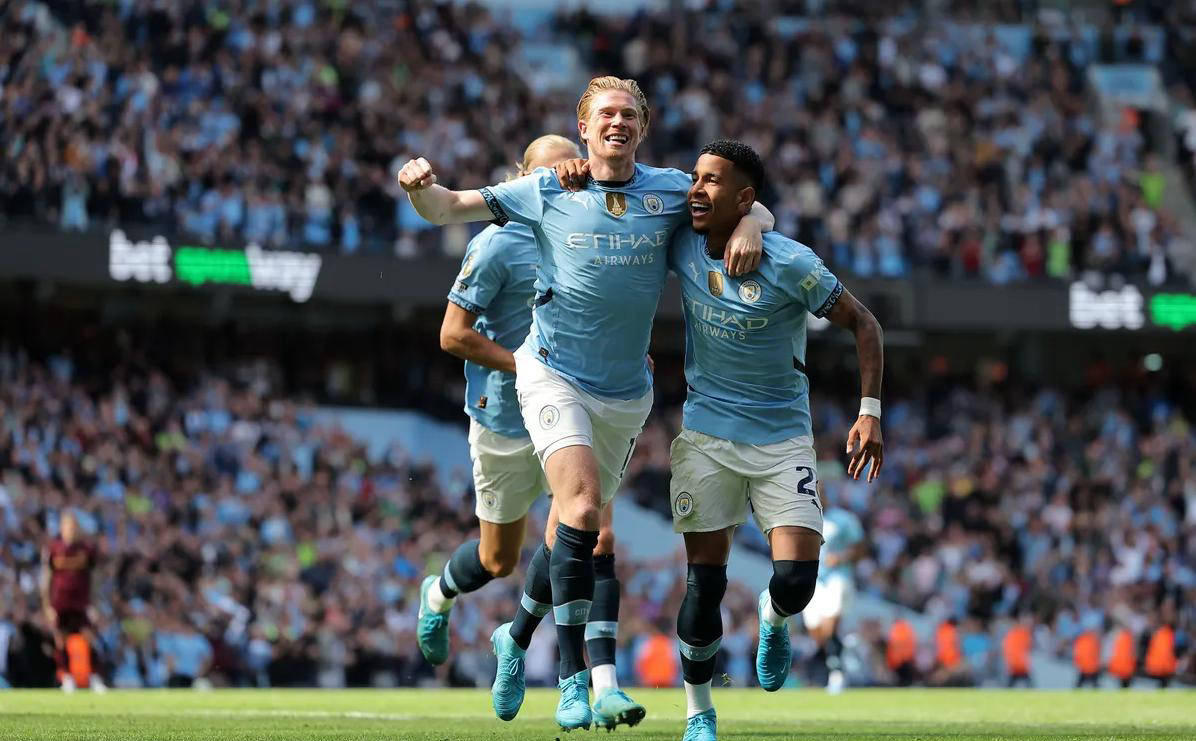 FB体育官方网站-曼城遭遇连败，卫冕冠军称号岌岌可危