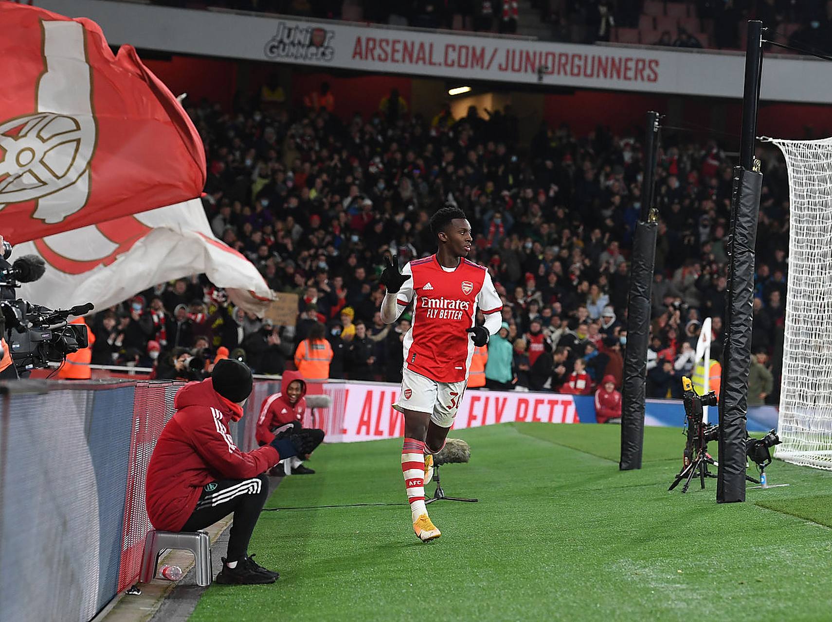 FB体育官方网站-阿森纳主场大胜，连胜势头不减！