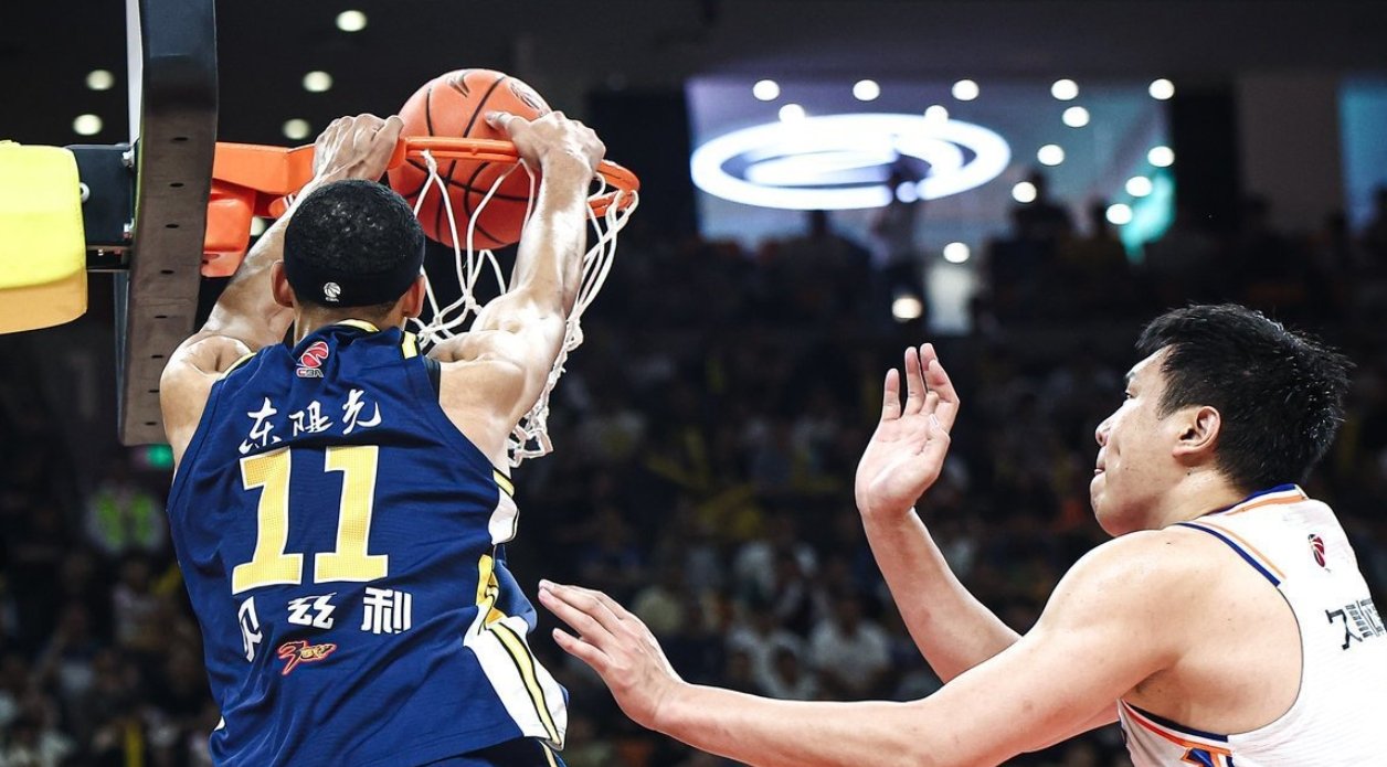 FB体育官网-广东队主场强势，动摇对手信心