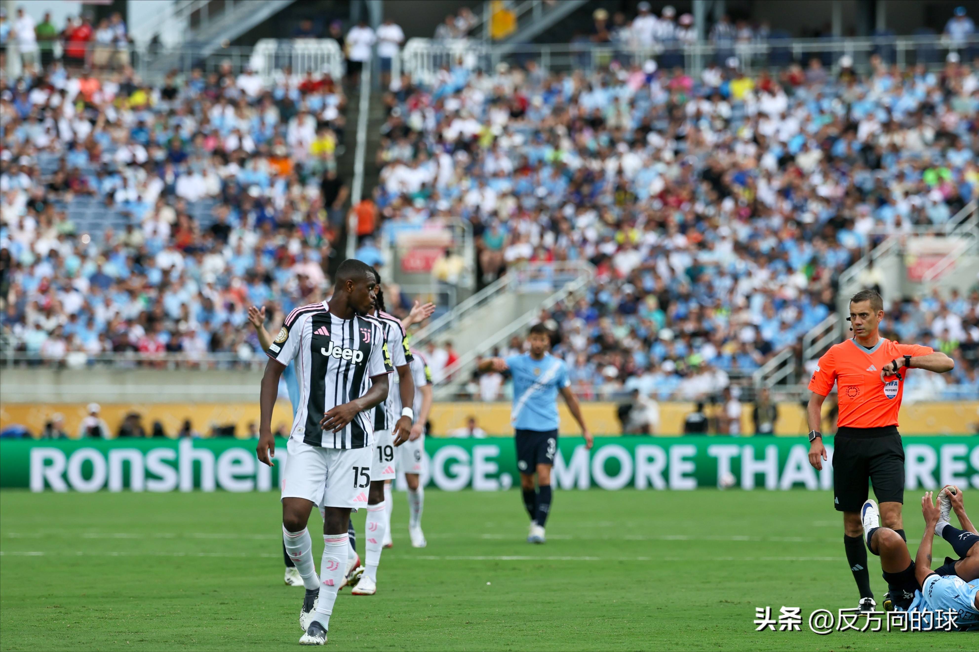 FB体育-尤文图斯新援表现抢眼，引发球迷热议