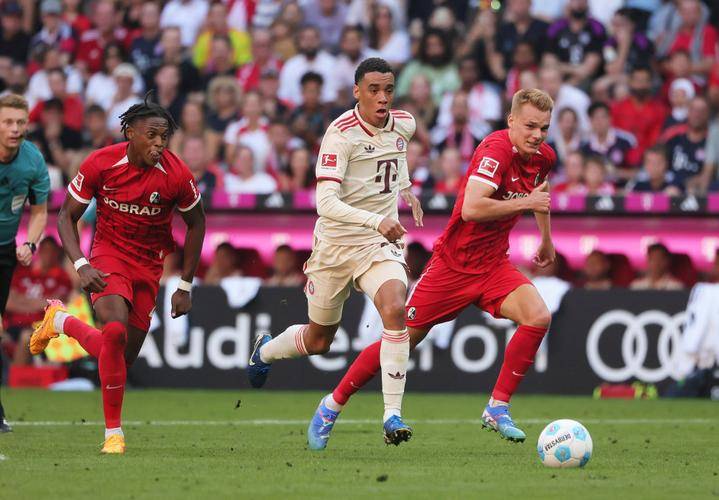 FB体育官方网站-拜仁慕尼黑战胜对手，实现连胜