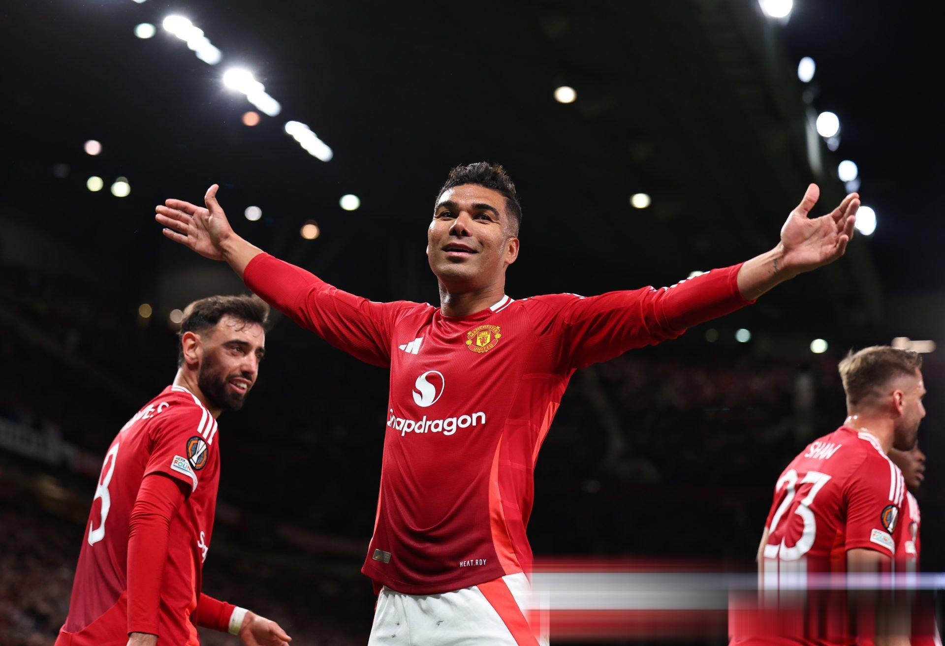 FB体育官方网站-曼联逆转胜利，领跑者震惊全场