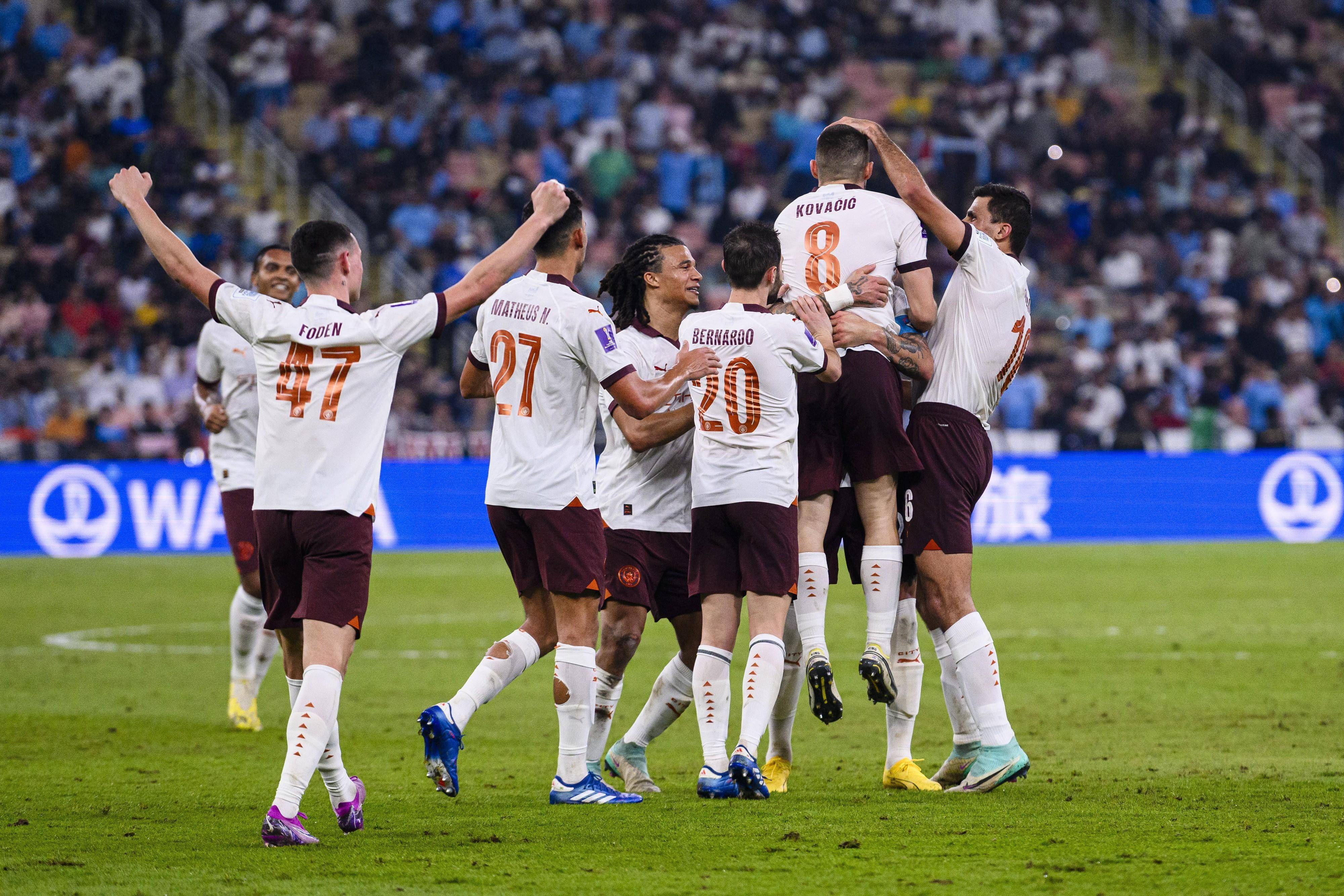 FB体育-曼城士气高昂，连胜势头难以阻挡