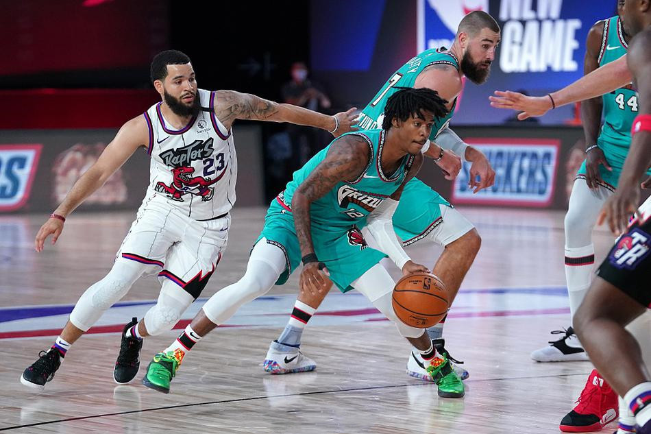 FB体育平台-开拓者队战绩起伏不定，季后赛资格岌岌可危