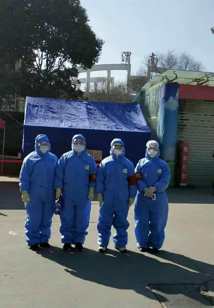 FB体育平台-斯洛伐克奋勇抗击，小组第一成功晋级！