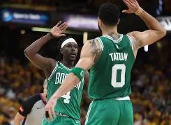 FB体育官网-霍乐迪加盟76人后迎来首个50+的季后赛表现