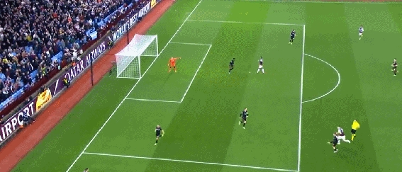 FB体育官网-阿斯顿维拉负于对手，连胜被中断