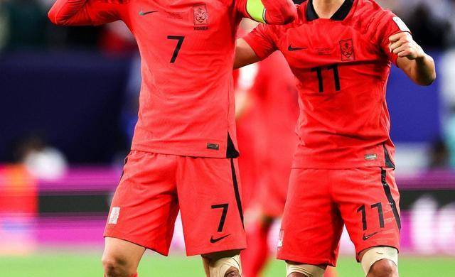 FB体育平台-爱沙尼亚队晋级四强,展现实力