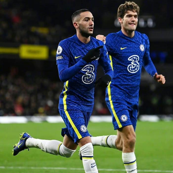 沃特福德客场惨败,降级压力日益增大 沃特福德客场惨败,降级压力日益增大