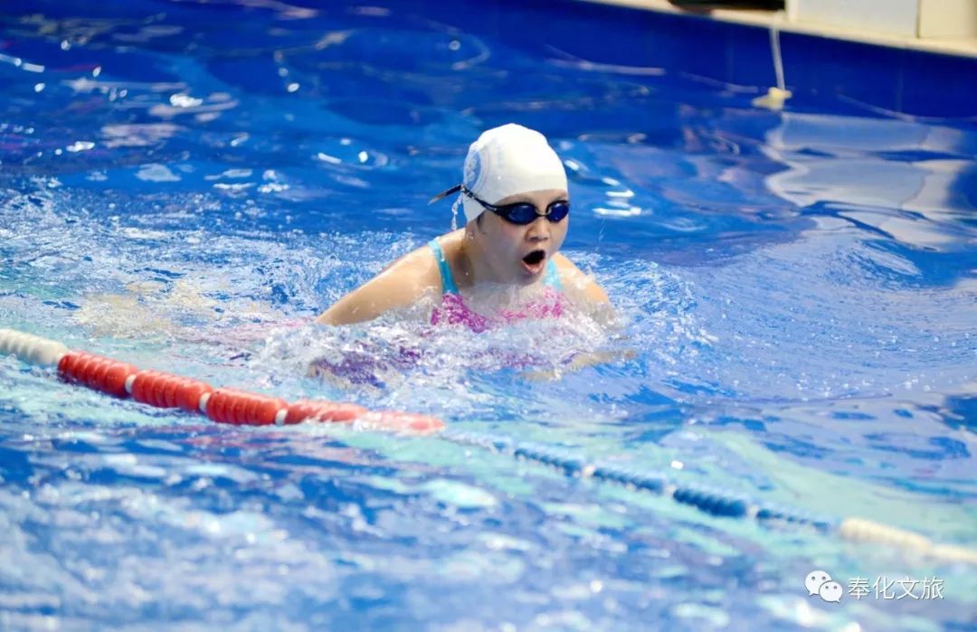 FB体育平台-非洲游泳选手表现出色，赢得掌声