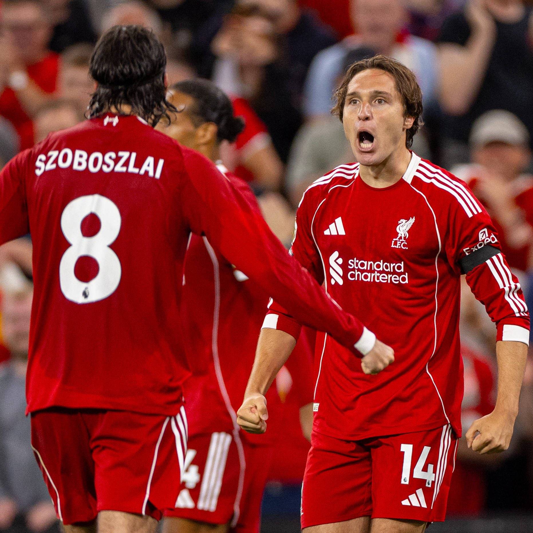 FB体育官网-英超强队角逐激烈,豪门之争不可错过!